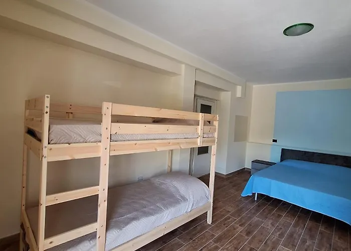 アパート Nami House